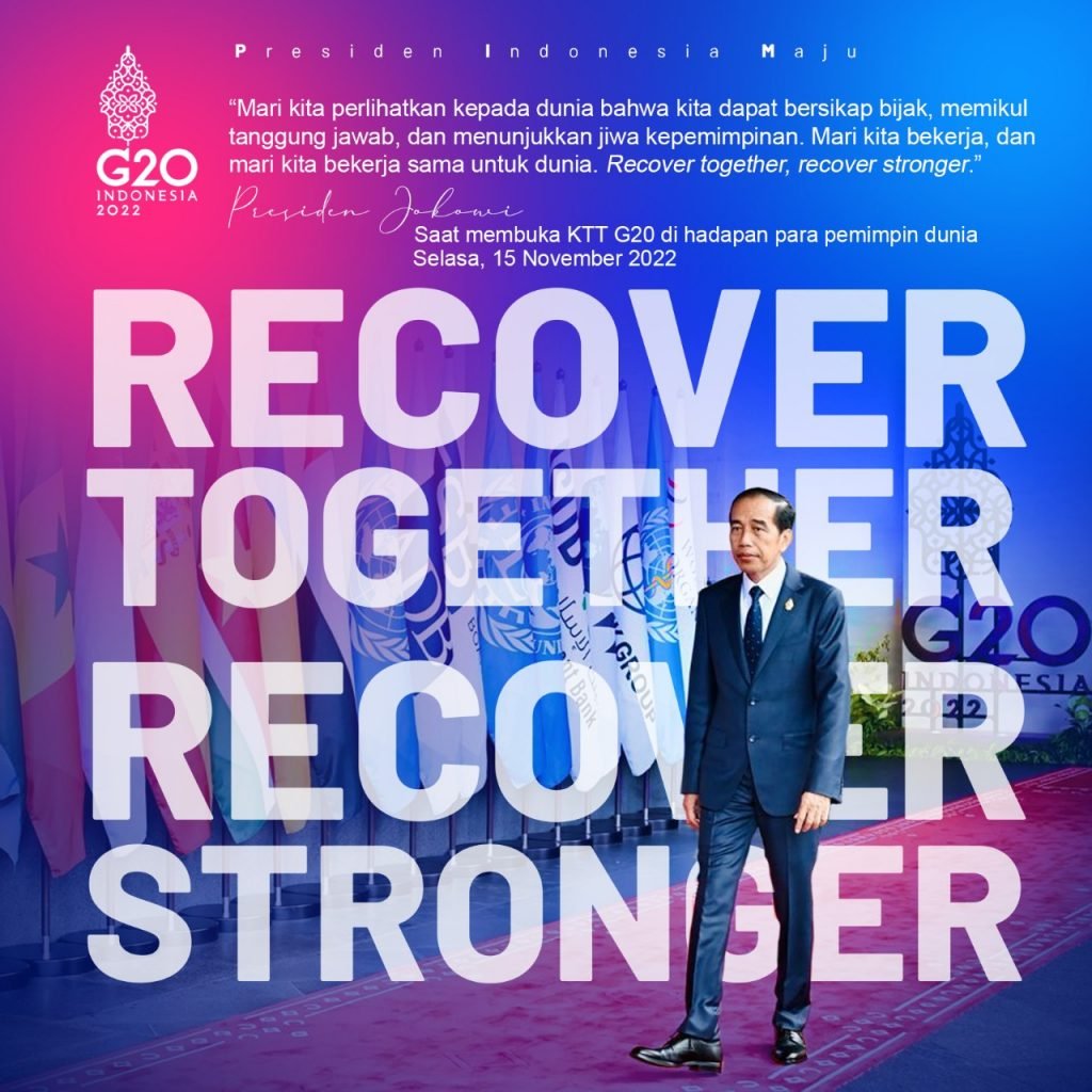 Presiden Jokowi Recover Together Recover Stronger