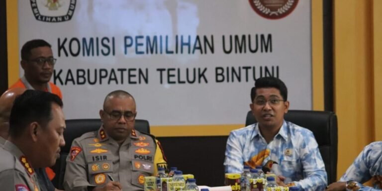 Kapolda Papua Barat temui pimpinan KPU di Teluk Bintuni bahas pengamanan hingga antisipasi PSU