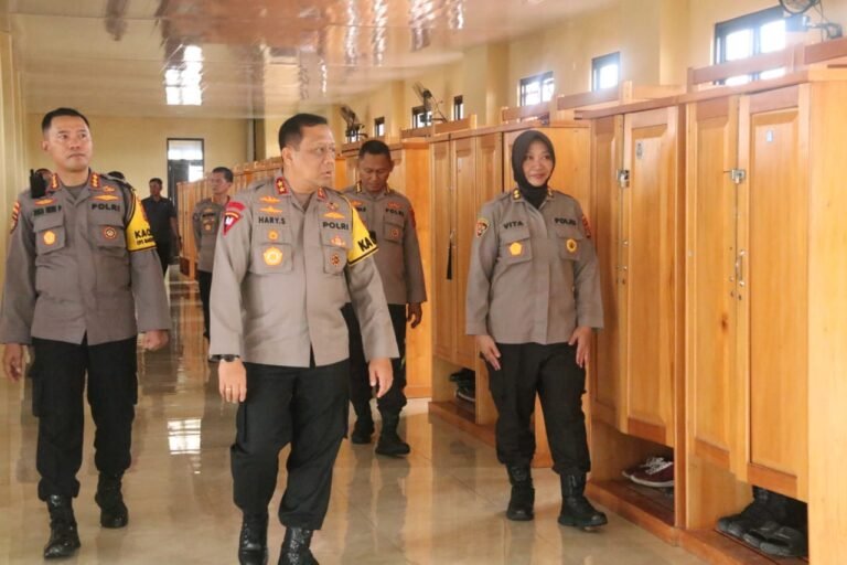 Kapolda Kaltara Sidak Jelang Malam Pergantian Tahun, Pastikan Personel Siaga dan Ruang Kerja Tertata Rapi